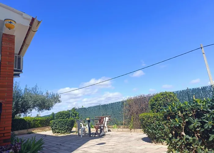 Quiet Forest House With A Super Large Swimming Pool, Good View, Facing North, Very Cool